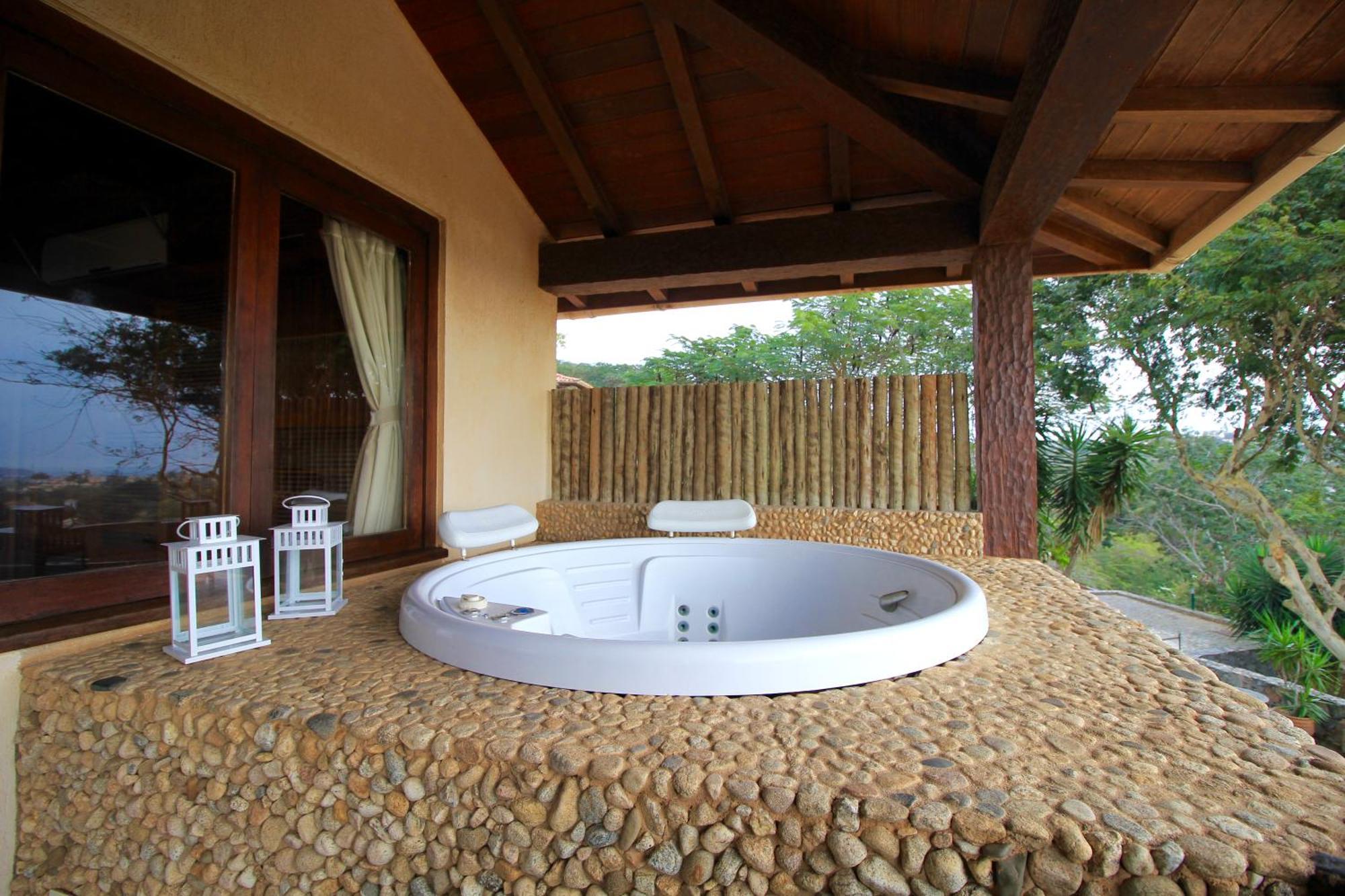 Hillside Retreat * Armacao dos Buzios